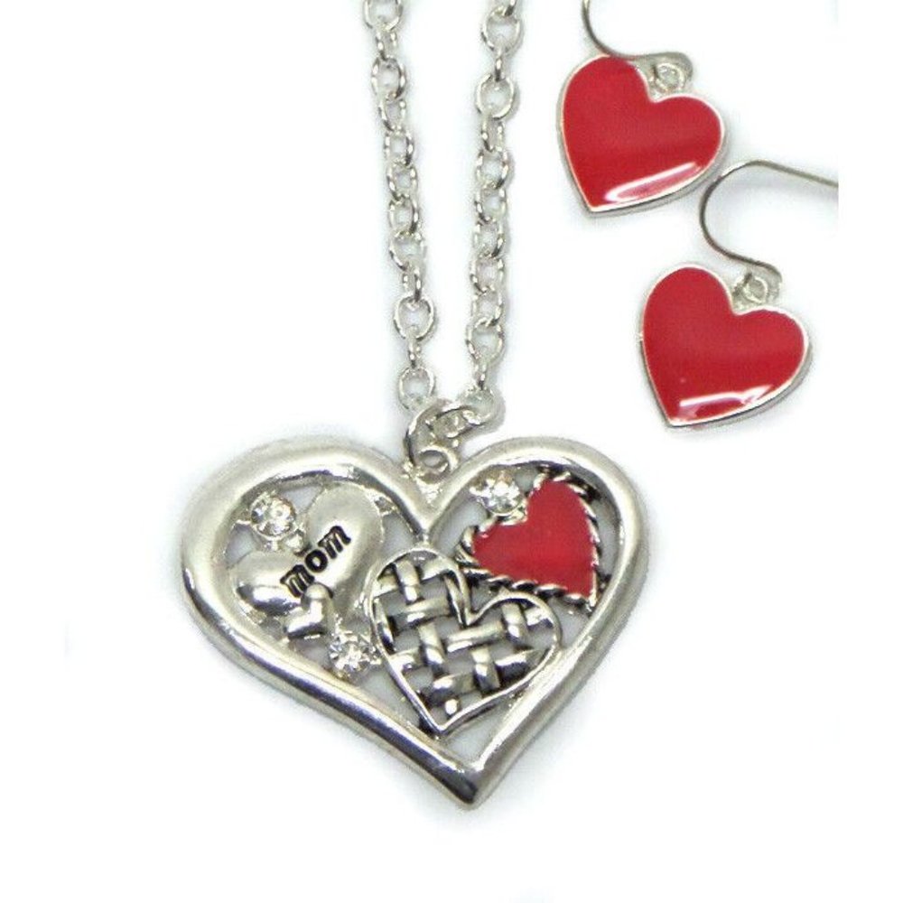 NWT Mom Theme Heart Necklace and Earring Set